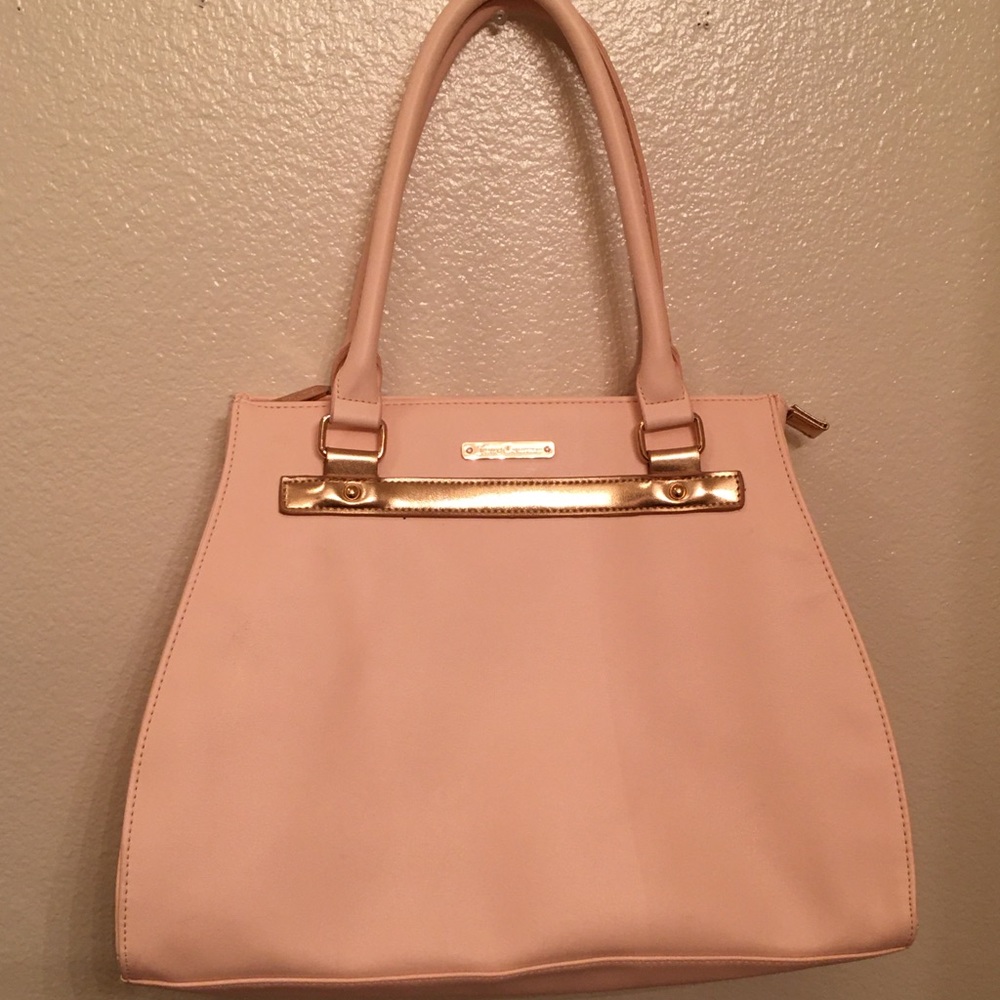 Plain Baby Pink Purse (Juicy Couture)